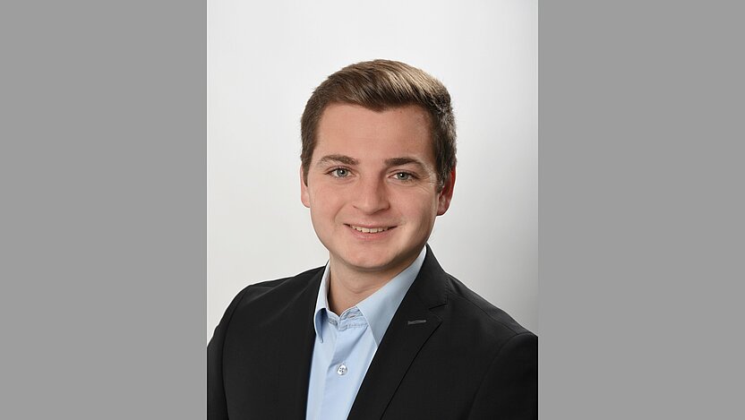 Dennis Herrmann, Student des Studiengang Betriebswirtschaft an der Hochschule Neu-Ulm