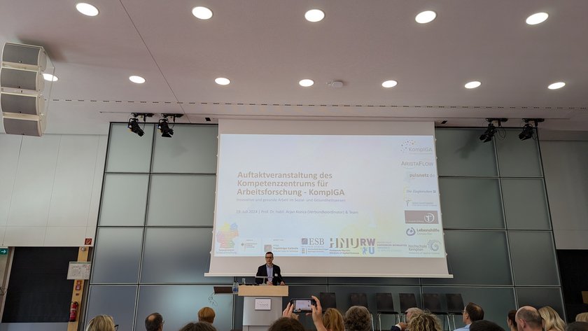 Welcome by Prof. Dr. Arjan Kozica (HS Reutlingen; Network Coordinator) (opens enlarged image)